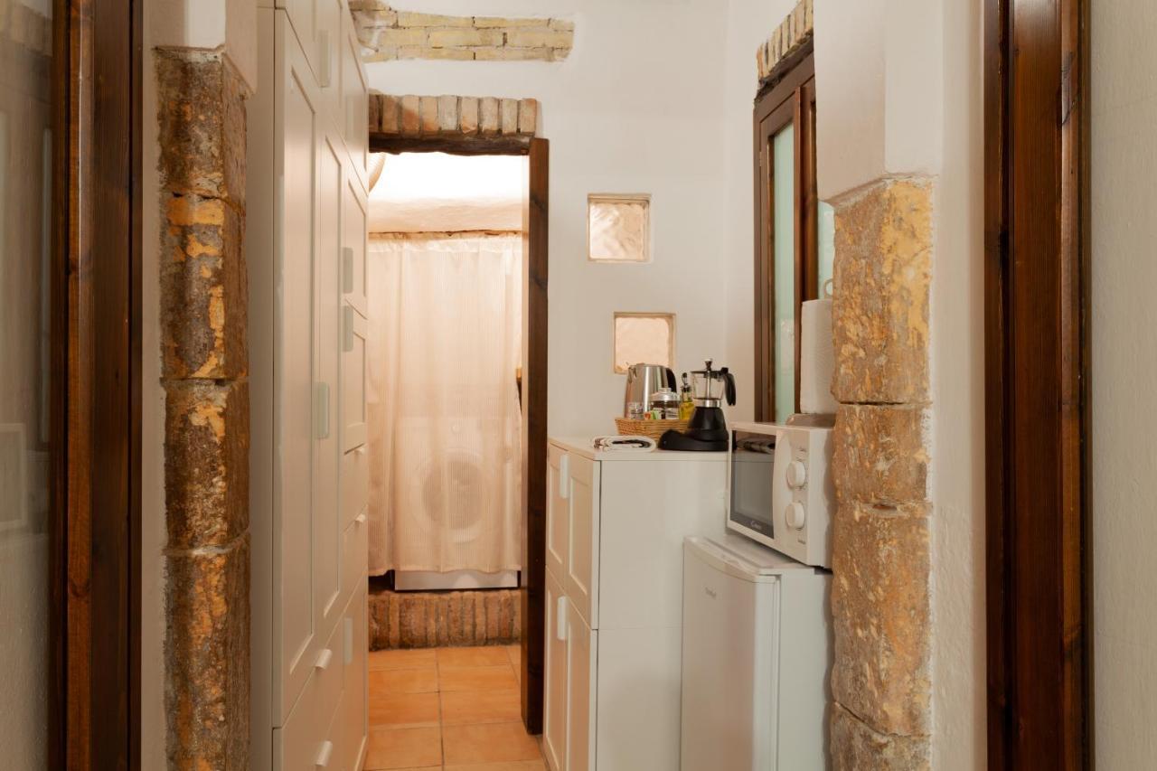 Centro Storico CagliariCasa Tipica Sardaアパートメント エクステリア 写真