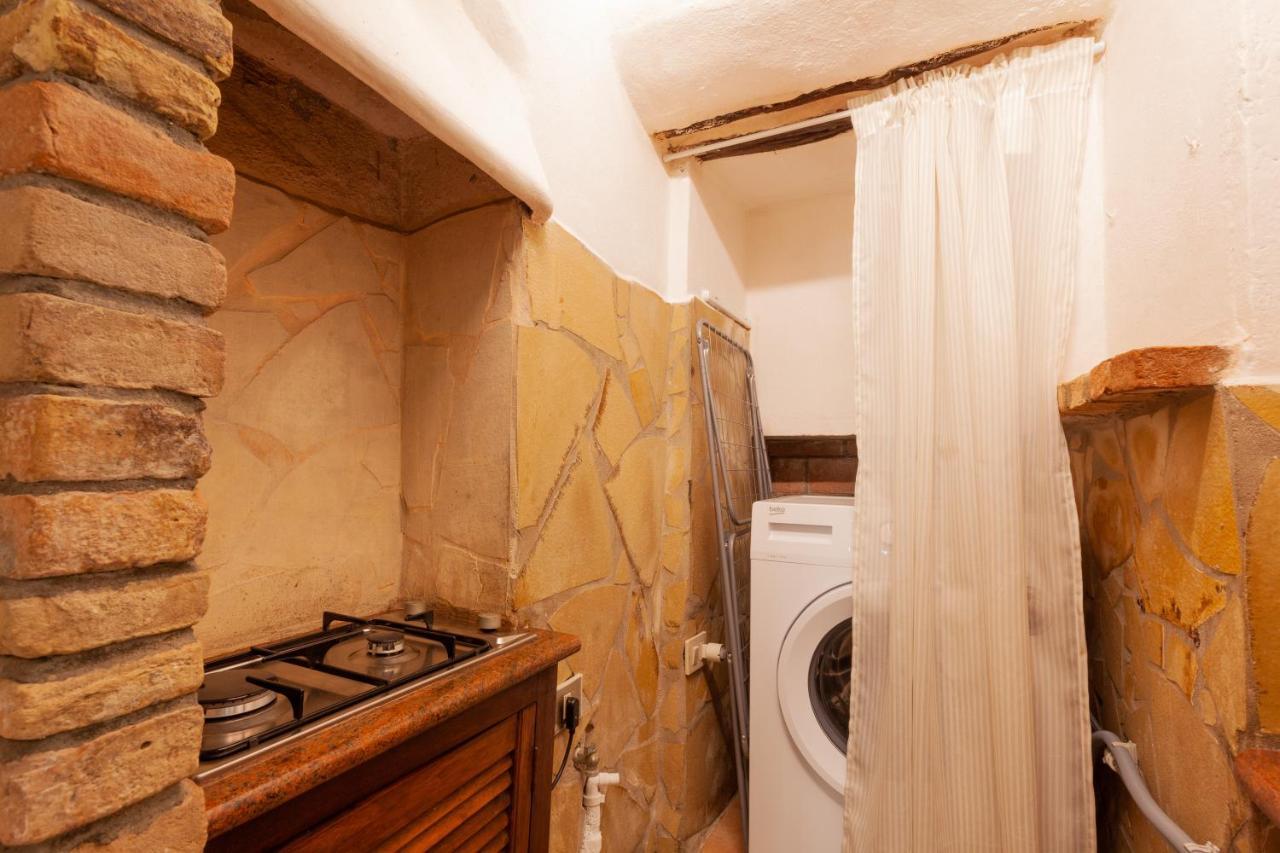 Centro Storico CagliariCasa Tipica Sardaアパートメント エクステリア 写真